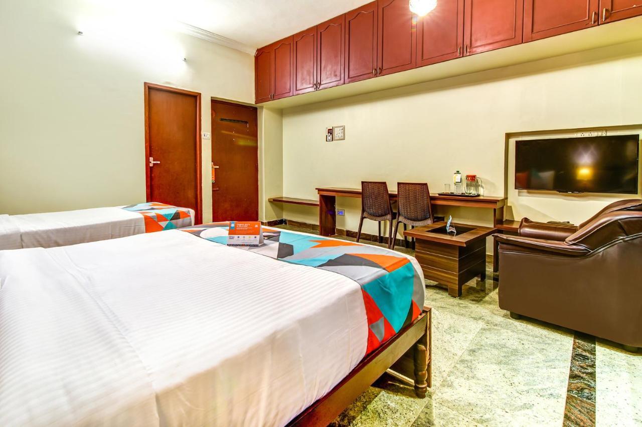 Fabexpress Nestlay Rooms - 100M From Velammal Hall, Moggappair Chennai Exterior foto